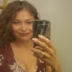 Meet your Posher, Ana